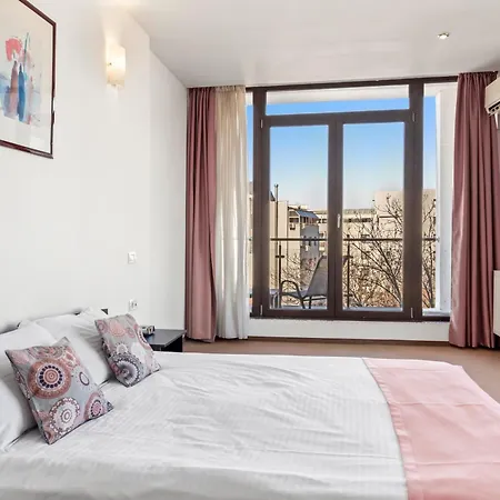 Avenue - By Uni88 Apartment *