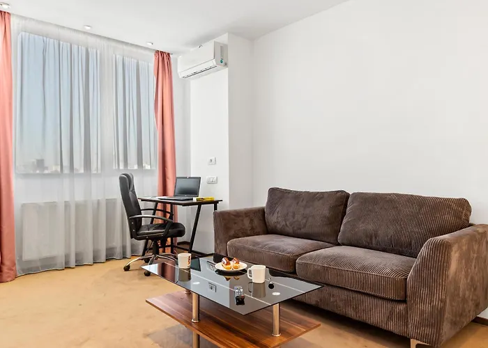 Smart Stays By Uni88 *
