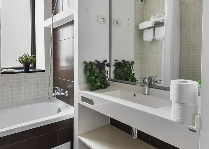 Smart Stays By Uni88 *