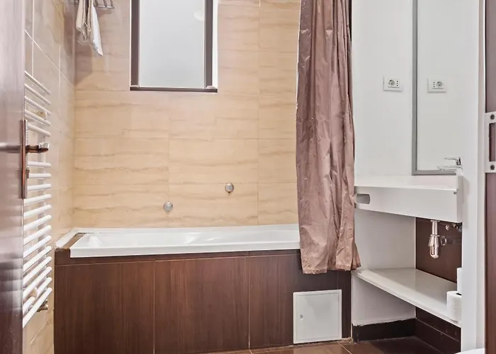 Smart Stays By Uni88 Apartman