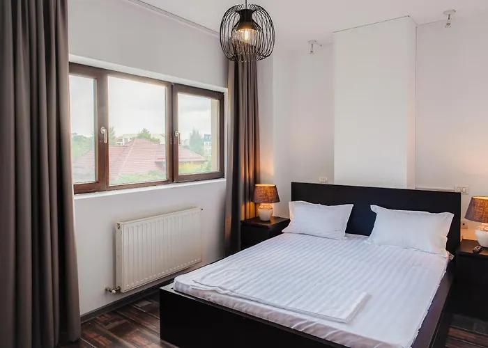 Smart Stays By Uni88 Apartman